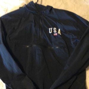 Brandy Melville pullover